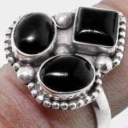 Jewelry/threeblackonyxring.jpg